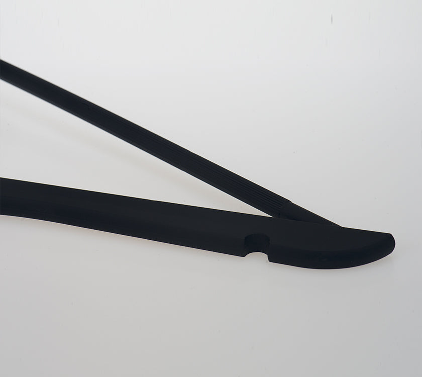 Black Plastic Clothes Hangers With Trouser Bar