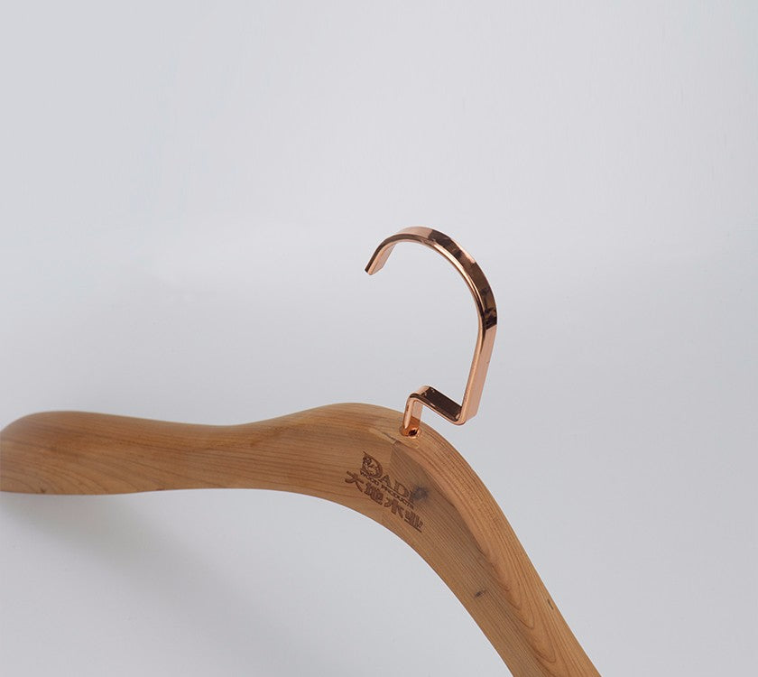 Luxury Cedar Wooden Suit Hanger With Logo