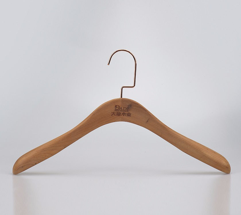 Luxury Cedar Wooden Suit Hanger With Logo